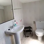 Ξενοδοχείο με διαμερίσματα Blanco Y Negro A Guarda