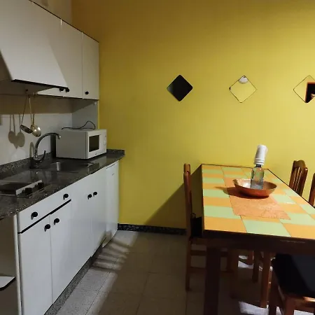 Blanco Y Negro Aparthotel