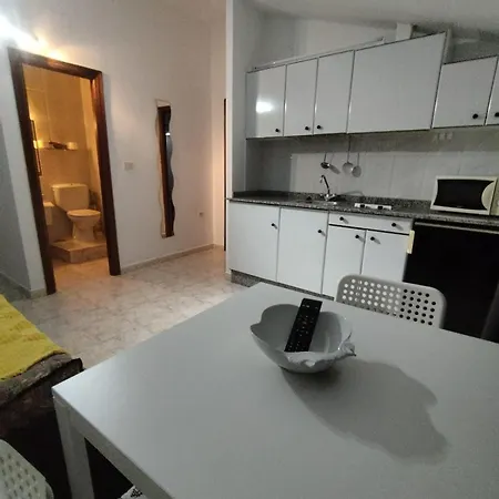 Blanco Y Negro Appart hôtel A Guarda