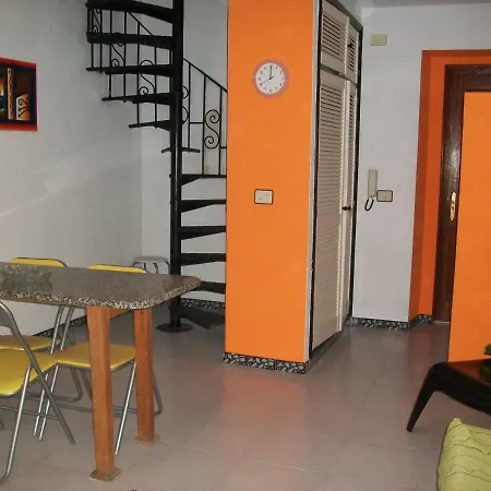 Blanco Y Negro Apartamento